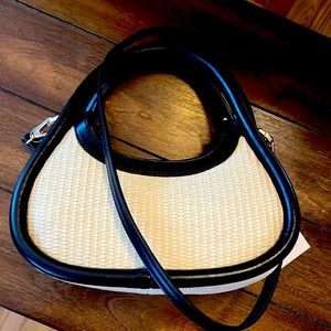 A New Day -NWT Cute Summer/Autumn purse.